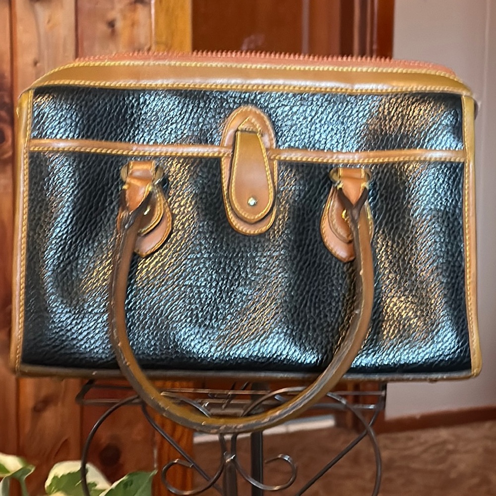 💜💜 Vintage Blue Pebbled Leather DOONEY & ROUKE Handbag